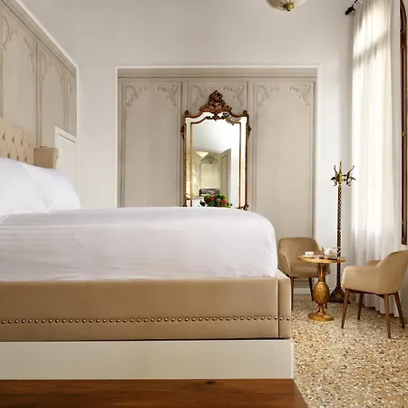 Apartment Swan Dolcevita Prestige - Canal View & Exclusive Experience *