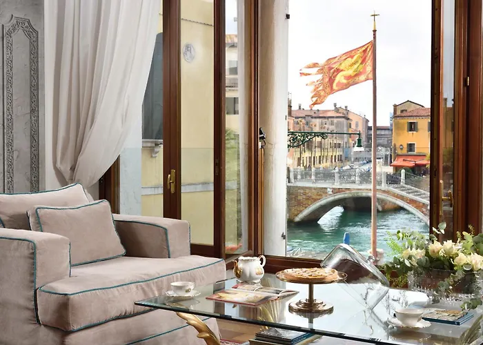 Swan Dolcevita Prestige - Canal View & Exclusive Experience *