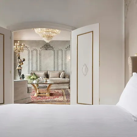 Апартаменты Swan Dolcevita Prestige - Canal View & Exclusive Experience Венеция