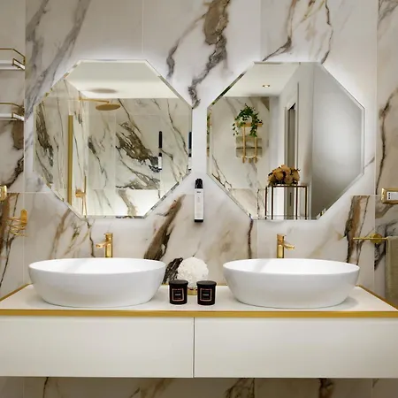 Swan Dolcevita Prestige - Canal View & Exclusive Experience Venedik