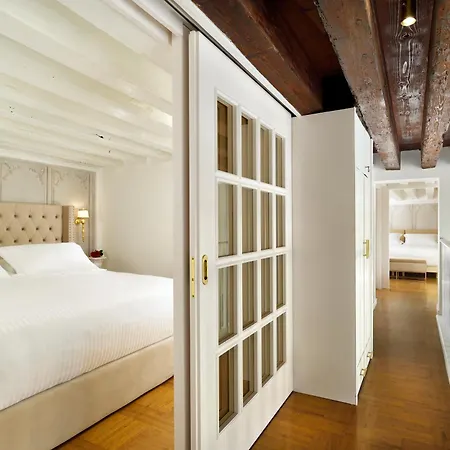 Swan Dolcevita Prestige - Canal View & Exclusive Experience Апартаменты *