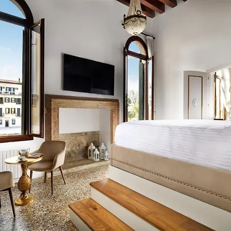 Daire Swan Dolcevita Prestige - Canal View & Exclusive Experience Venedik